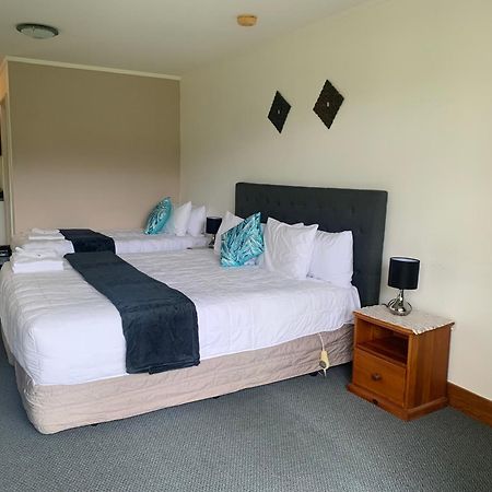 Salty Dog Inn Snells Beach Экстерьер фото