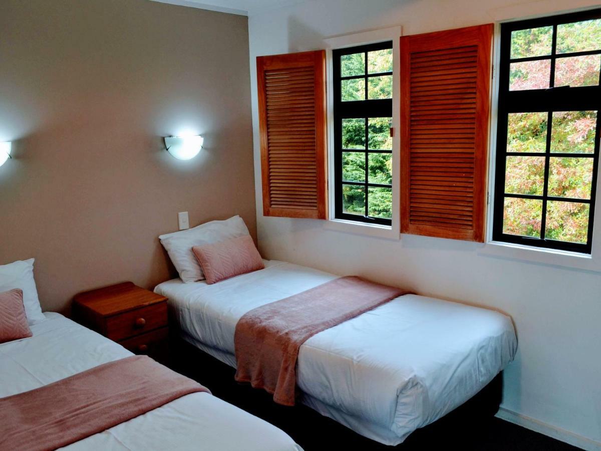 Salty Dog Inn Snells Beach Экстерьер фото