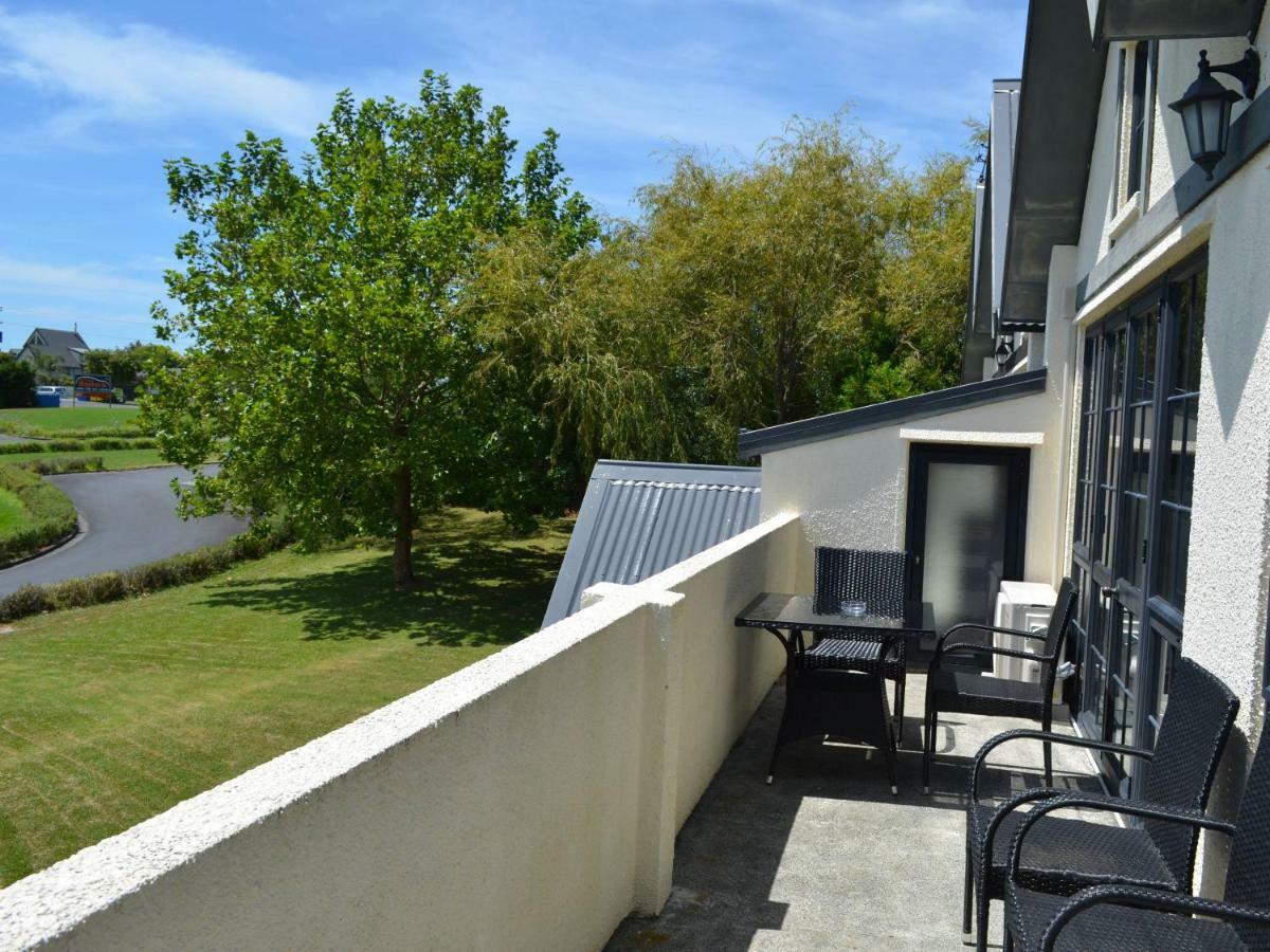Salty Dog Inn Snells Beach Экстерьер фото