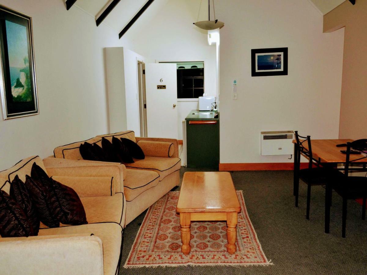 Salty Dog Inn Snells Beach Экстерьер фото