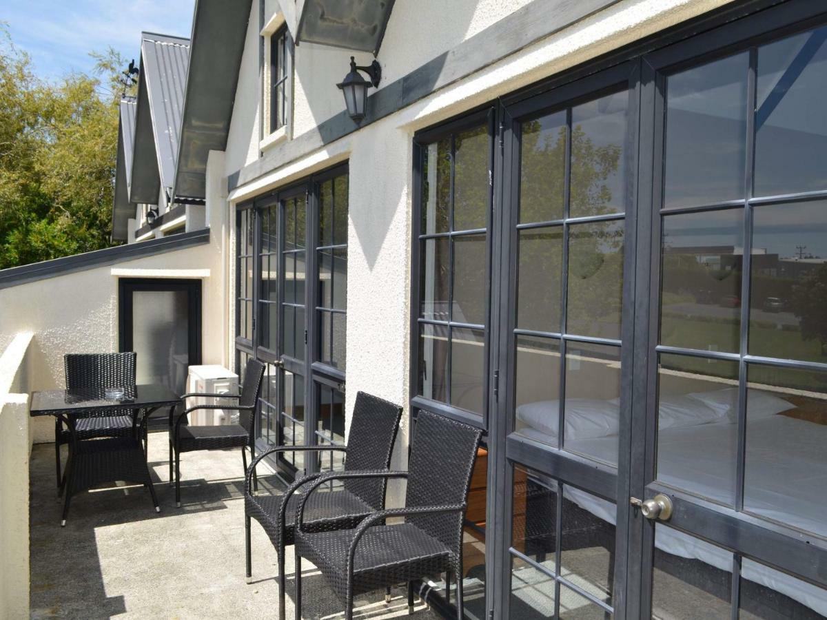 Salty Dog Inn Snells Beach Экстерьер фото