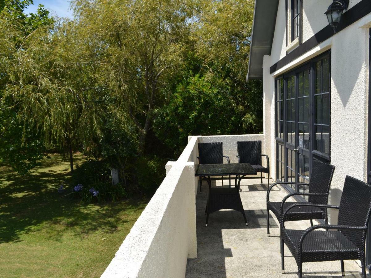 Salty Dog Inn Snells Beach Экстерьер фото