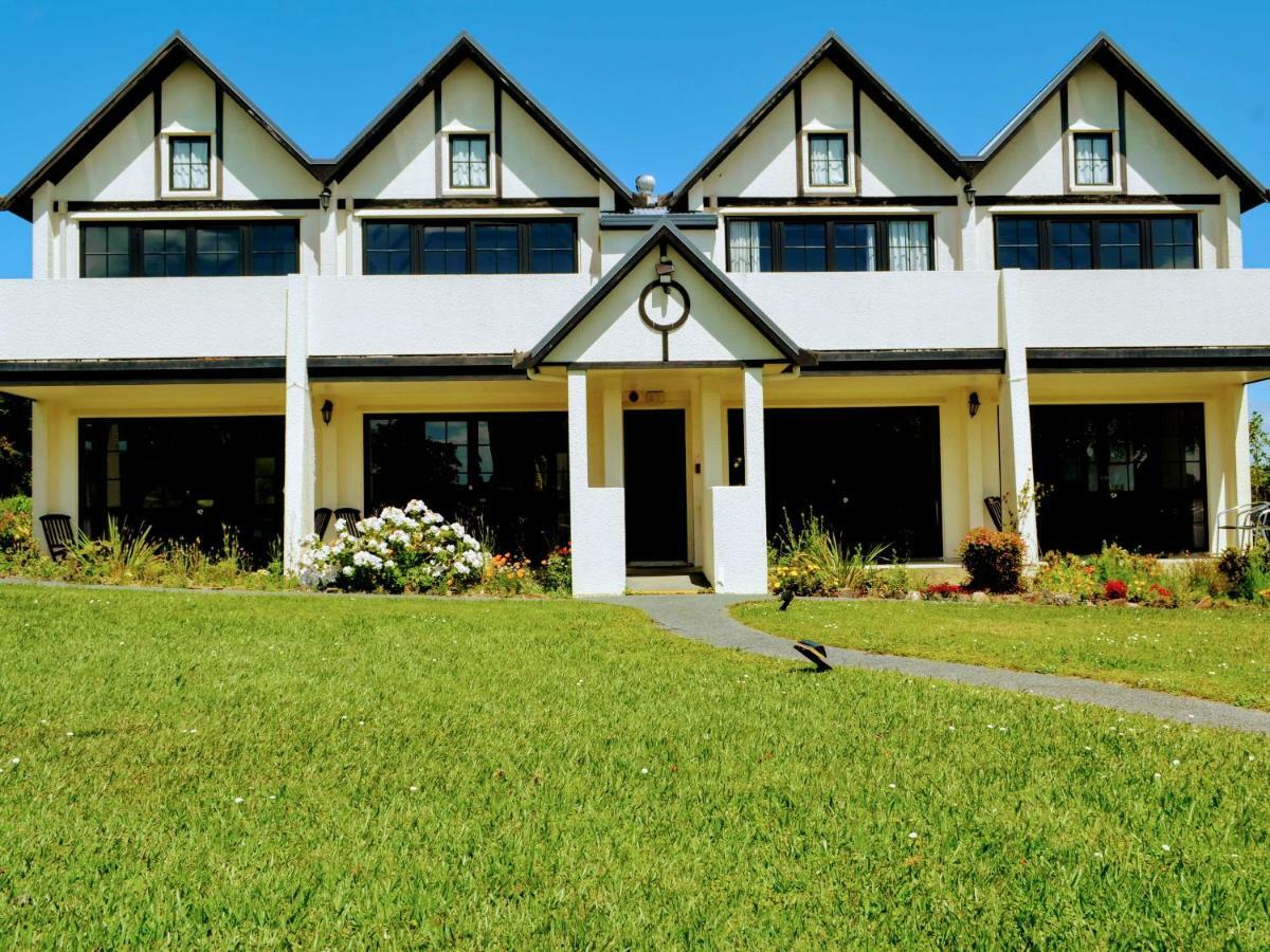 Salty Dog Inn Snells Beach Экстерьер фото