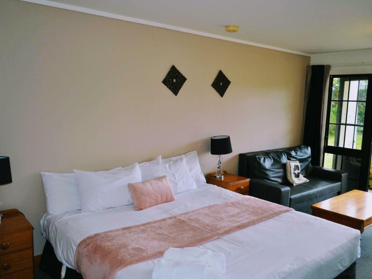 Salty Dog Inn Snells Beach Экстерьер фото