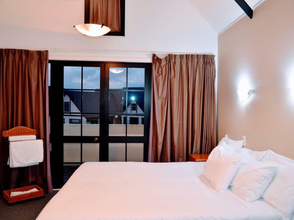 Salty Dog Inn Snells Beach Экстерьер фото