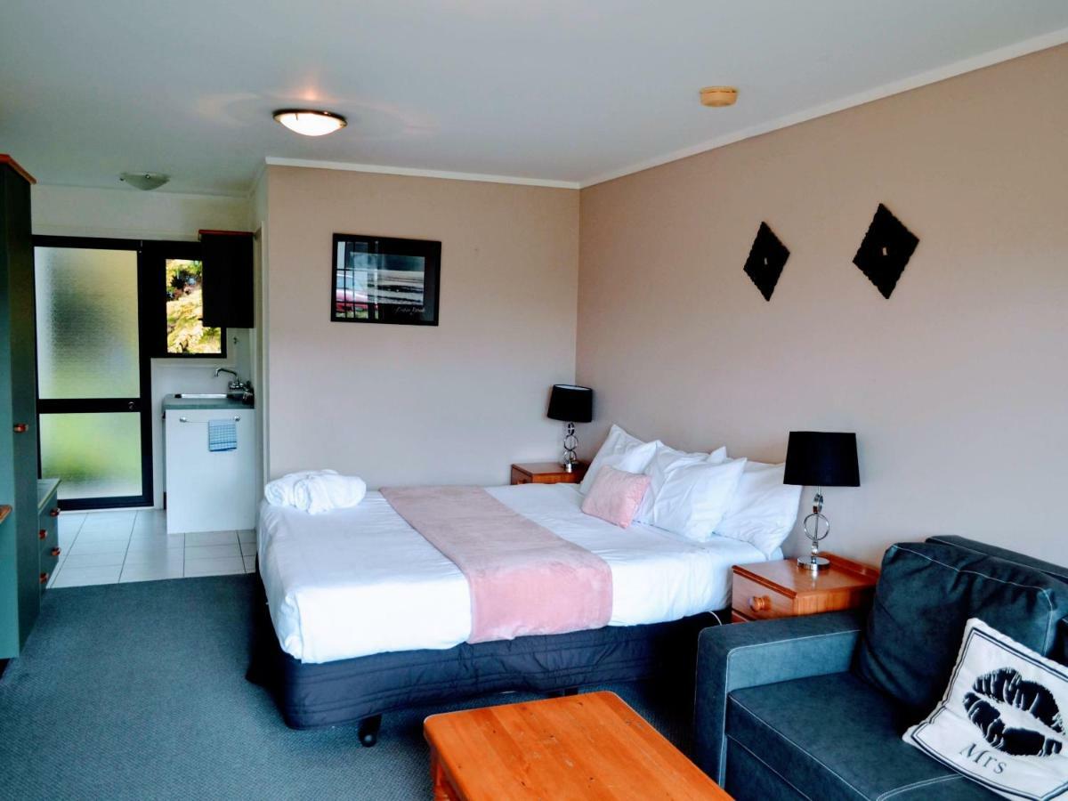 Salty Dog Inn Snells Beach Экстерьер фото