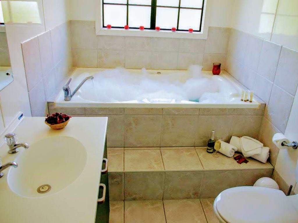 Salty Dog Inn Snells Beach Экстерьер фото