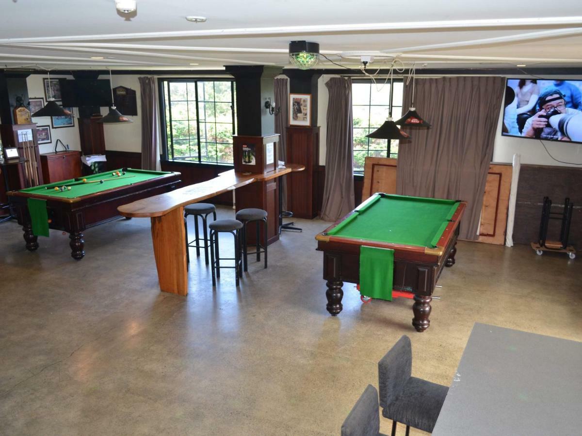 Salty Dog Inn Snells Beach Экстерьер фото